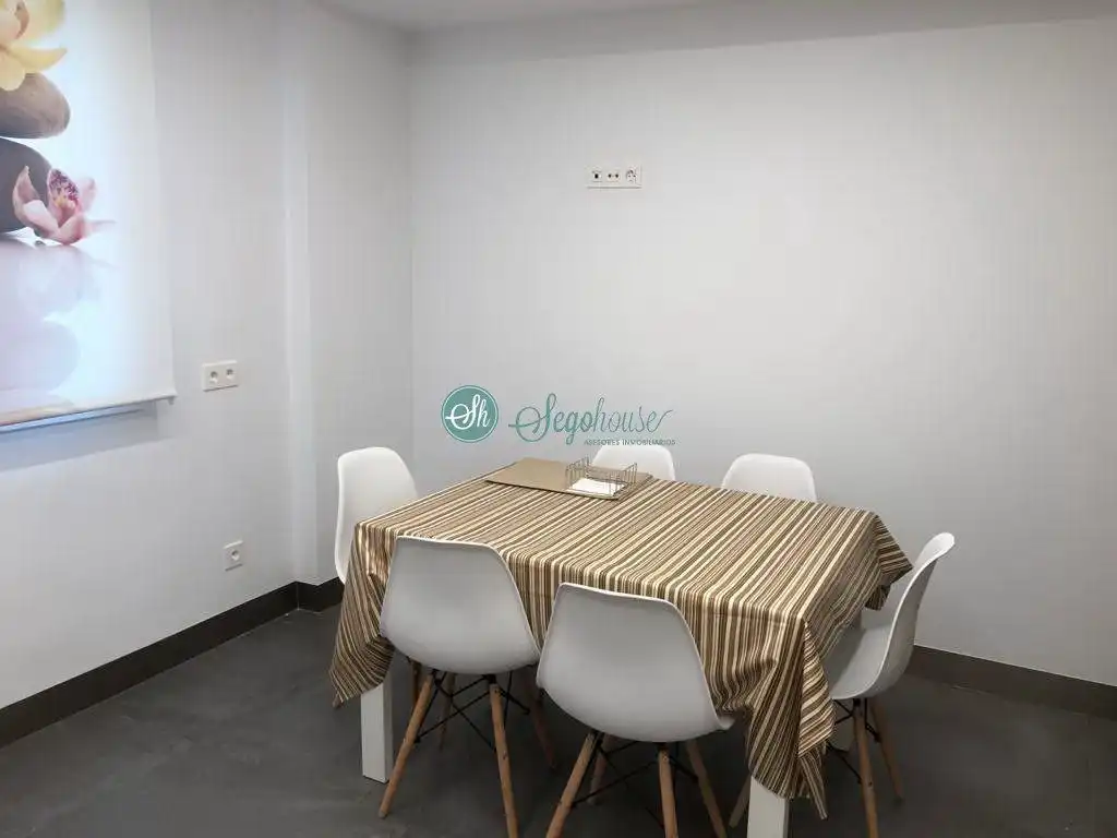 Comedor de Piso de alquiler en Segovia con Calefacción, Terraza y Amueblado