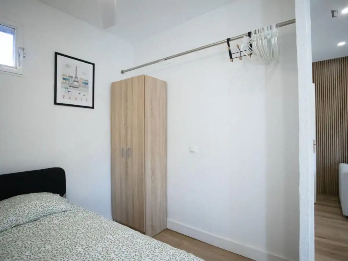 Study for rent in Palomeras Bajas