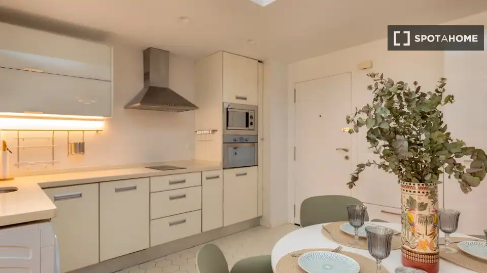 Cocina de Piso de alquiler en Valencia con Aire acondicionado, Calefacción y Amueblado