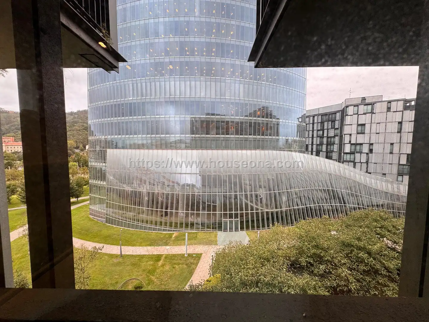 Vista exterior de Pis en venda en Bilbao  amb Aire condicionat, Calefacció i Traster
