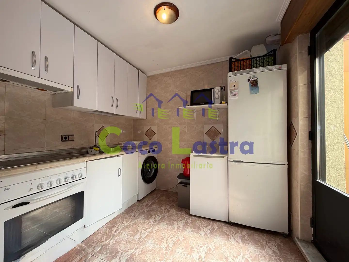 Cocina de Piso en venta en Salamanca con Calefacción, Terraza y Lavadora
