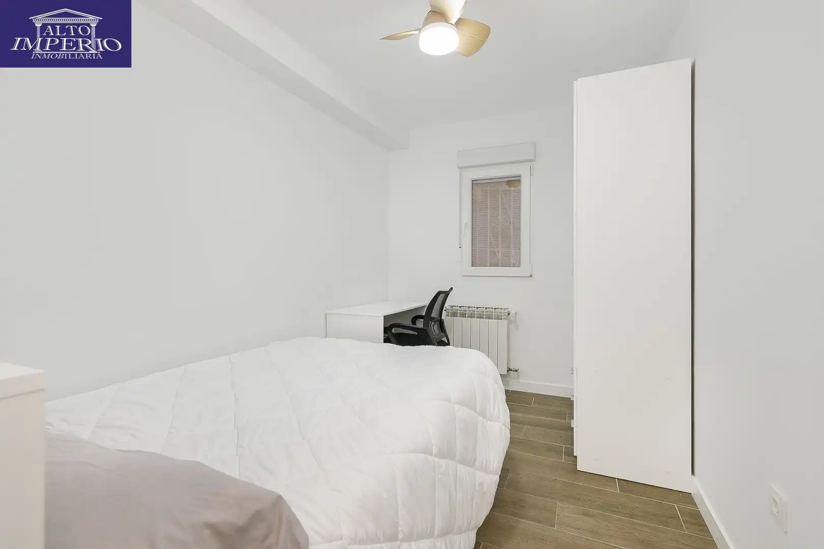Habitación de Apartamento en venta en Granada
