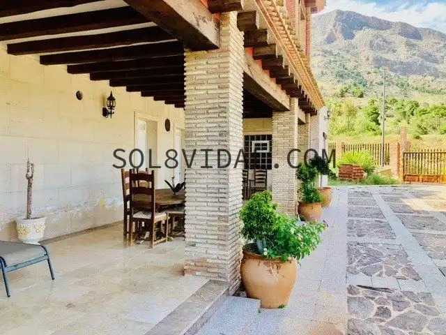 Terrassa de Casa o xalet en venda en Orihuela amb Aire condicionat, Jardí privat i Terrassa