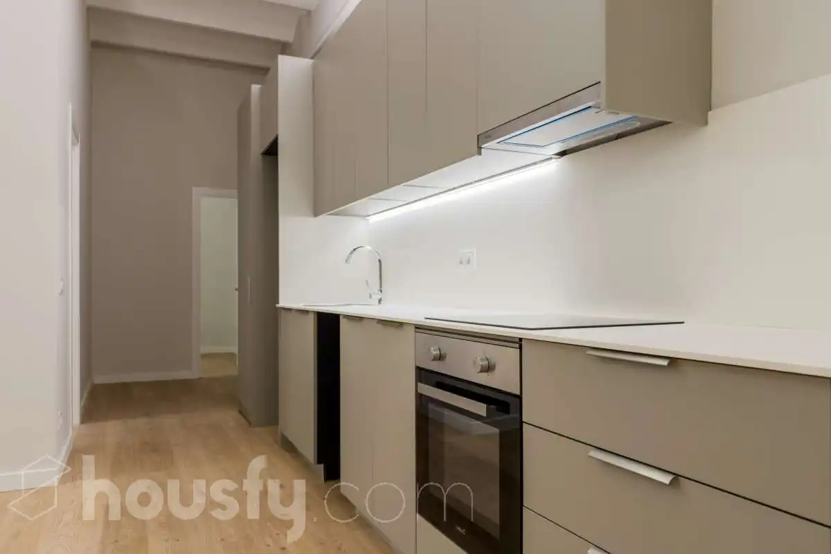 Cocina de Planta baja en venta en Barcelona con Parquet