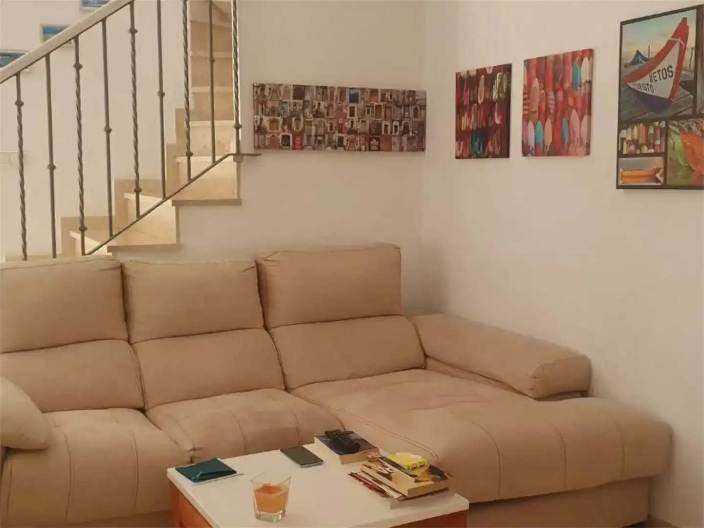 Sala d'estar de Casa adosada en venda en Oliva amb Aire condicionat, Piscina i Balcó