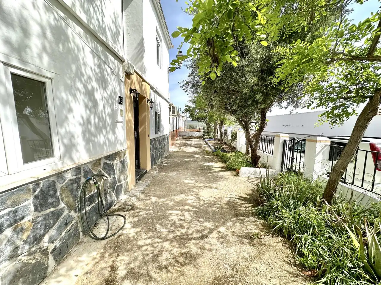 Vista exterior de Casa o chalet en venta en Antequera con Aire acondicionado, Jardín privado y Parquet
