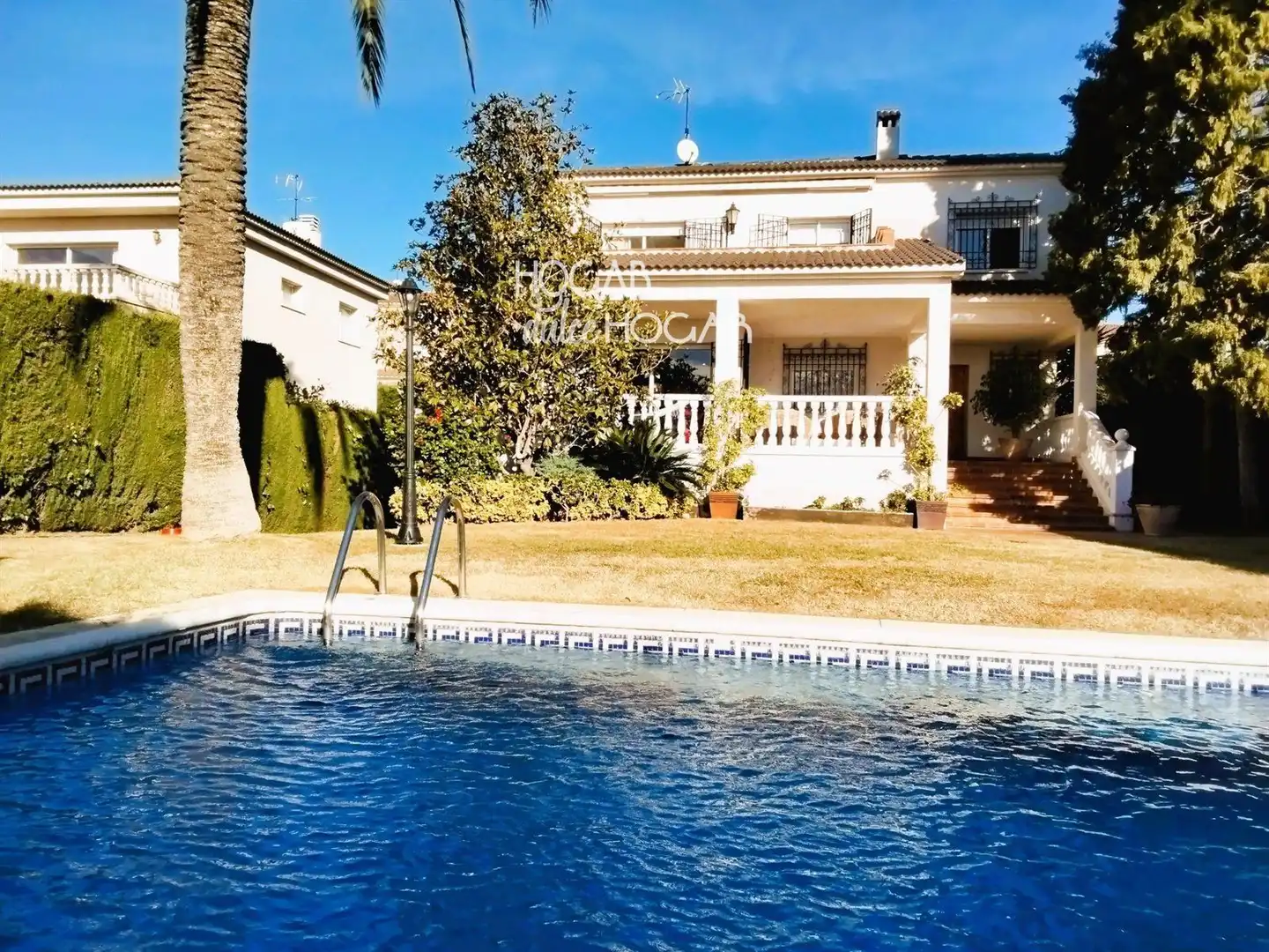Villa avec piscine à vendre à HIPOCRATES