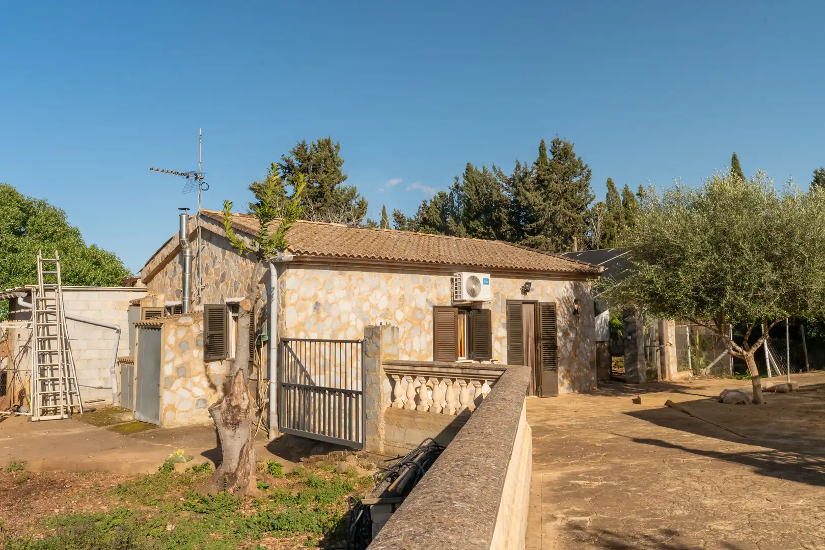 Vista exterior de Casa o xalet en venda en Santa Eugènia amb Aire condicionat, Calefacció i Terrassa