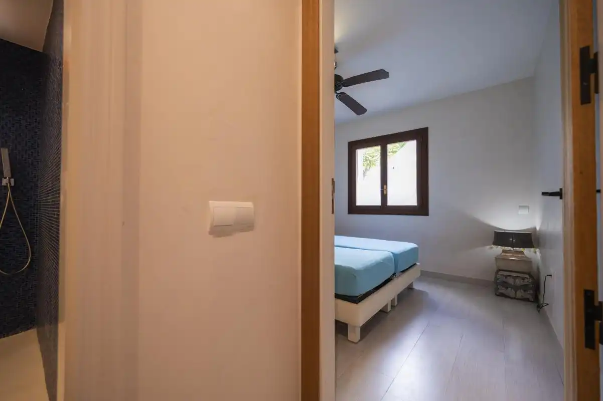 Bedroom of Ground floor for sale in Santa Eulària des Riu  with Air Conditioner, Heating and Private garden