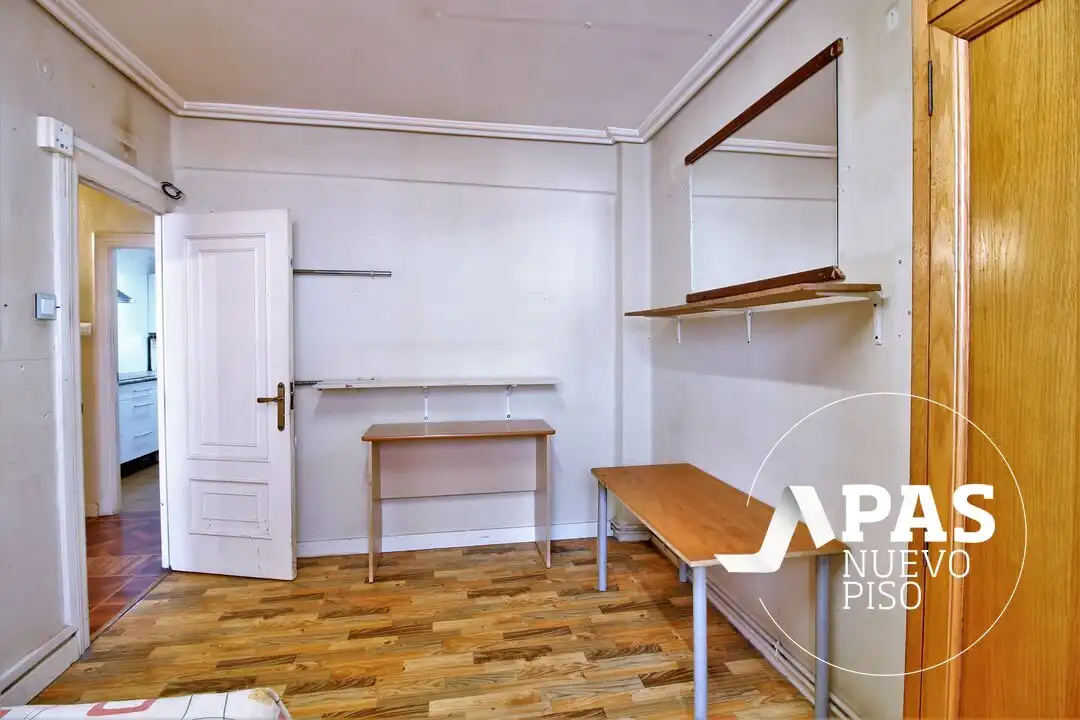 Bedroom of Flat for sale in Santander  with Heating and Parquet flooring