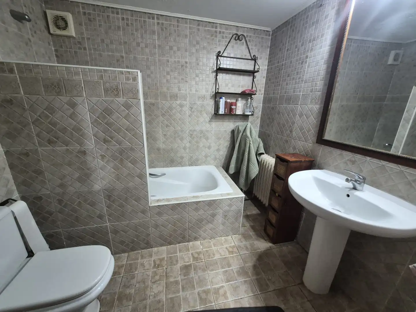 Bathroom of Flat for sale in Mondéjar  with Furnished