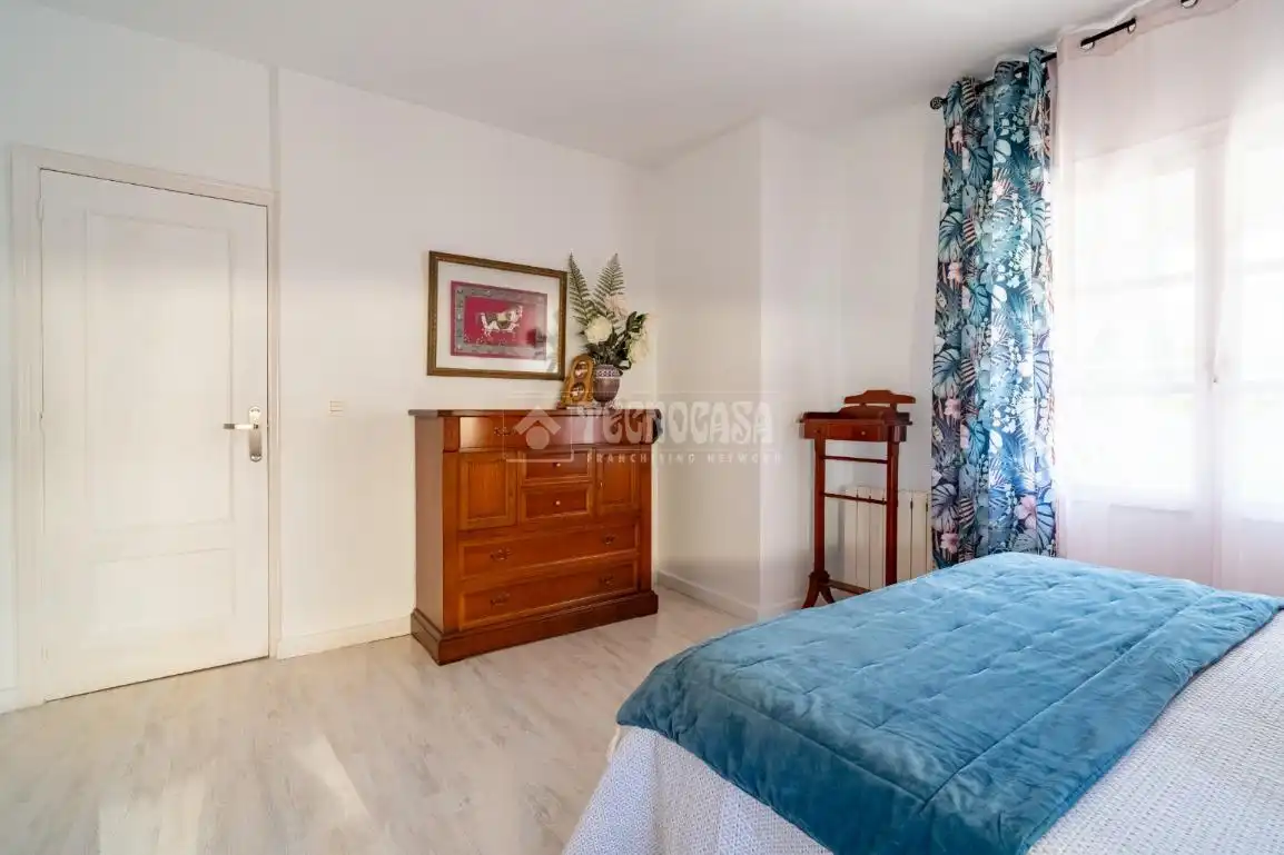 Habitación de Casa adosada en venta en Padul con Terraza y Piscina comunitaria
