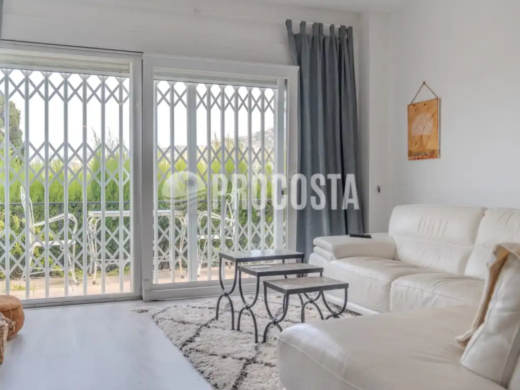 Haus mit Pool zum Verkauf in Avenida los Pinos, imagen 13