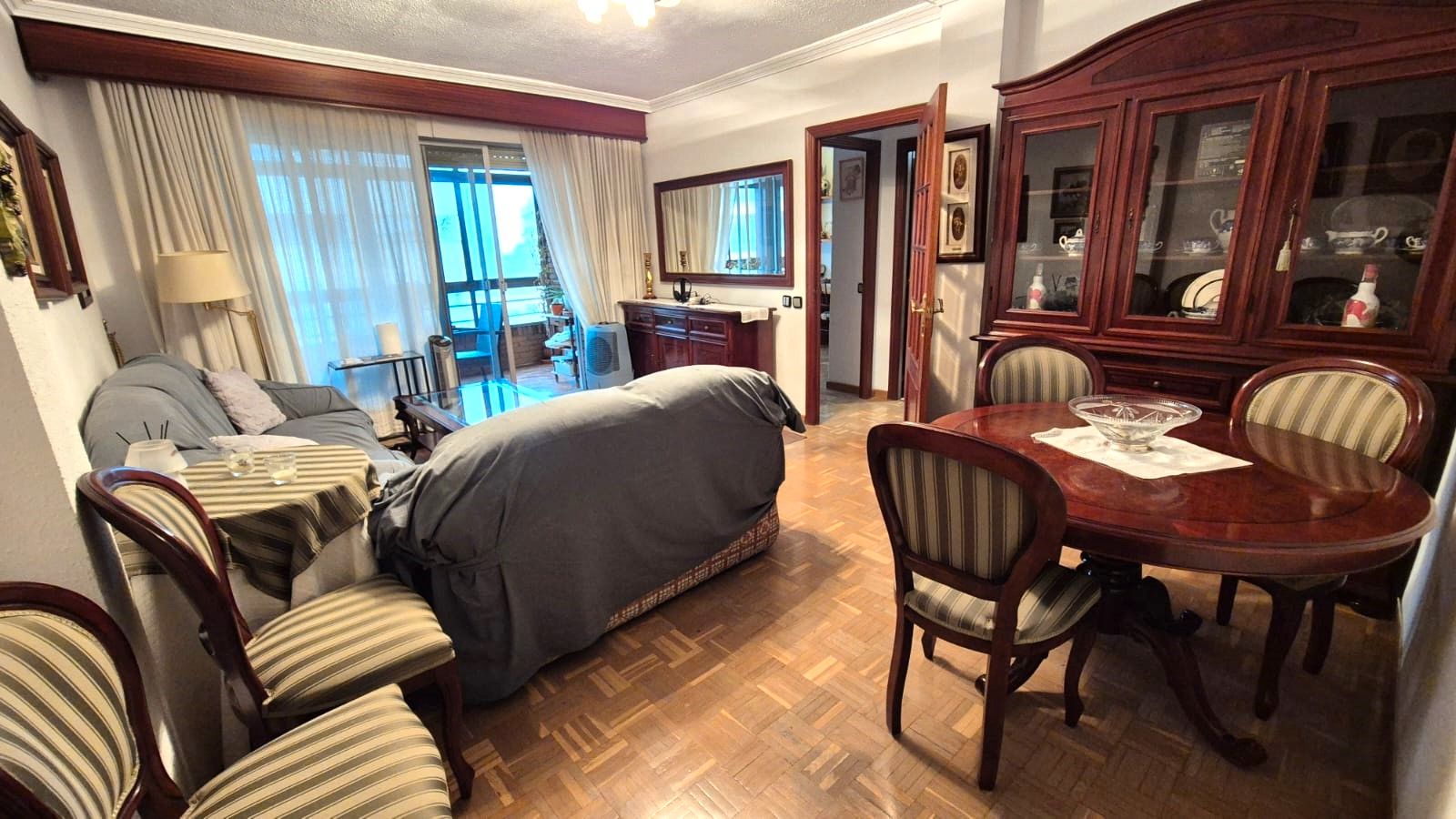 Bedroom of Flat for sale in Badajoz Capital  with Air Conditioner, Heating and Parquet flooring