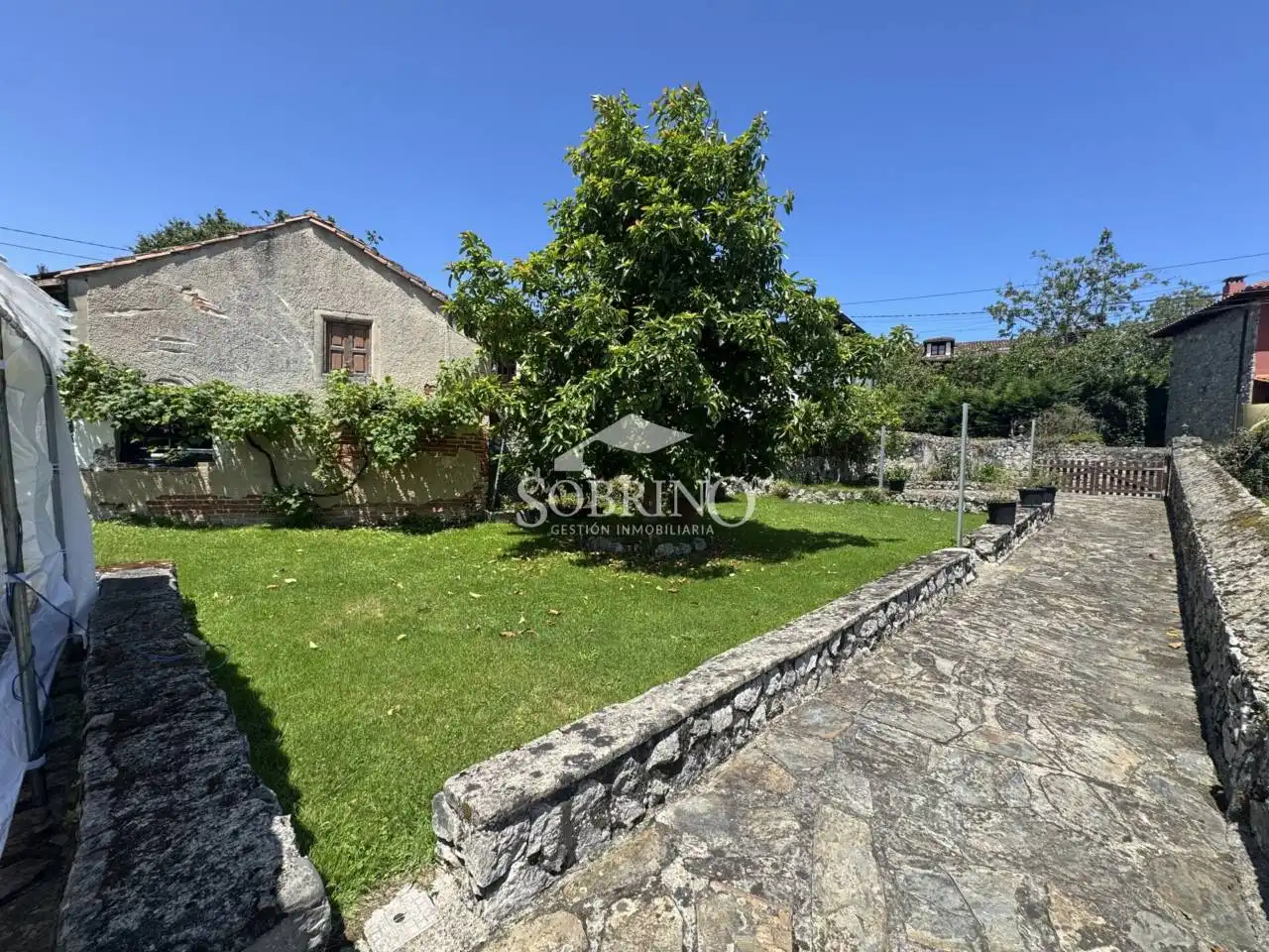 Casa o xalet en venda en Llanes amb Calefacció i Jardí privat