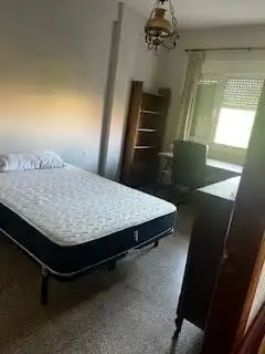Habitación de Piso en venta en Granada con Calefacción, Terraza y Balcón