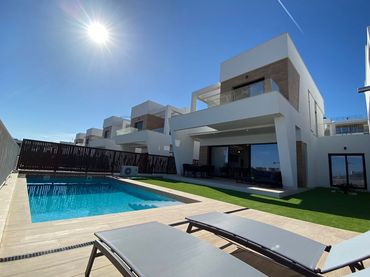 Villa mit Balkon zum Verkauf in Finestrat Pueblo