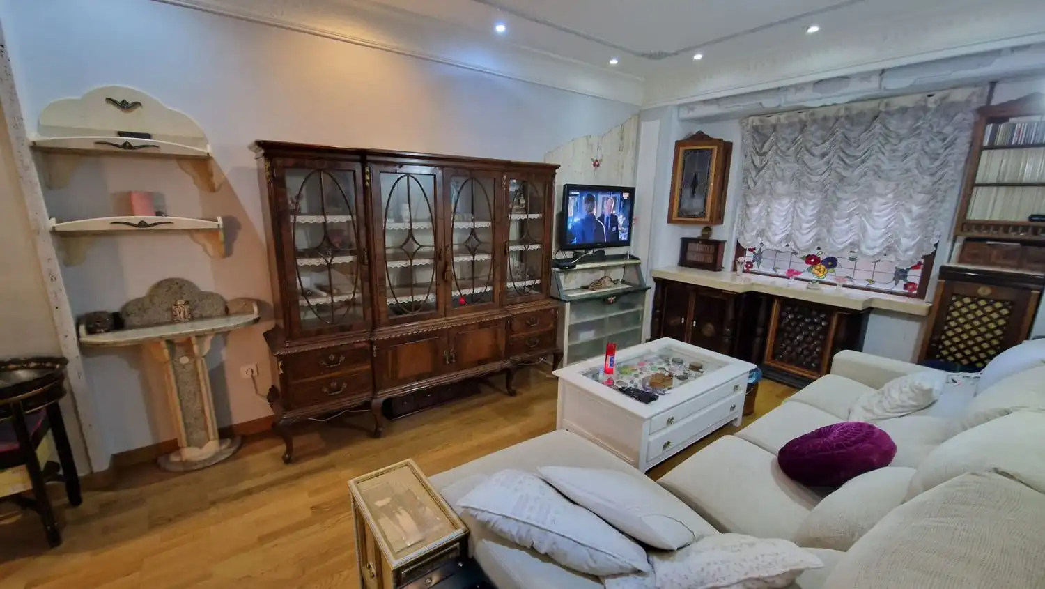 Apartament amb ascensor en venda a Cardenal Lorenzana 2, imagen 2