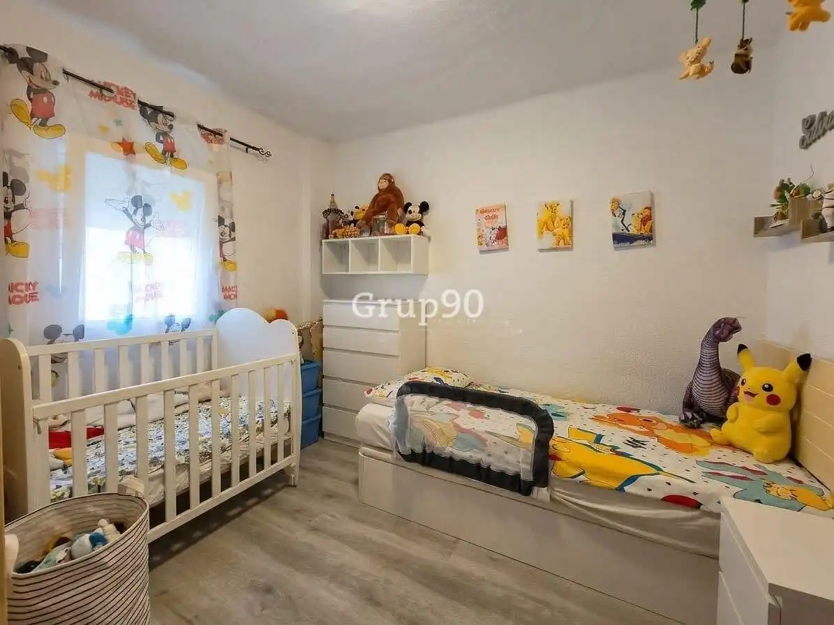 Appartement avec balcon à vendre à Instituts - Universitat, imagen 4