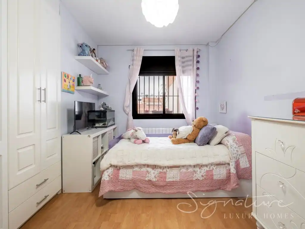 Bedroom of Ground floor for sale in Sant Cugat del Vallès  with Air Conditioner, Private garden and Terrace