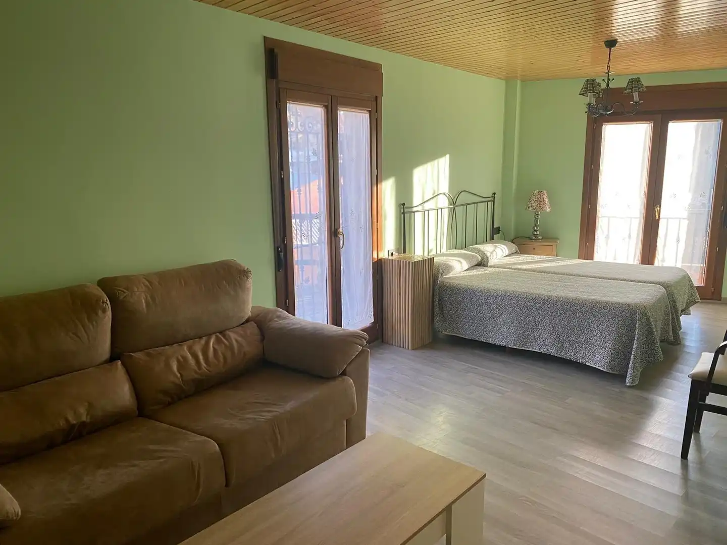 Habitación de Edificio en venta en Anento