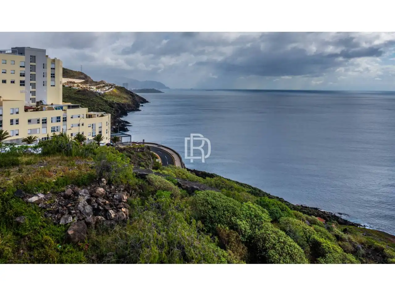 Außenansicht von Einfamilien-Reihenhaus zum Verkauf in Santa Cruz de Tenerife mit Klimaanlage, Terrasse und Möbliert