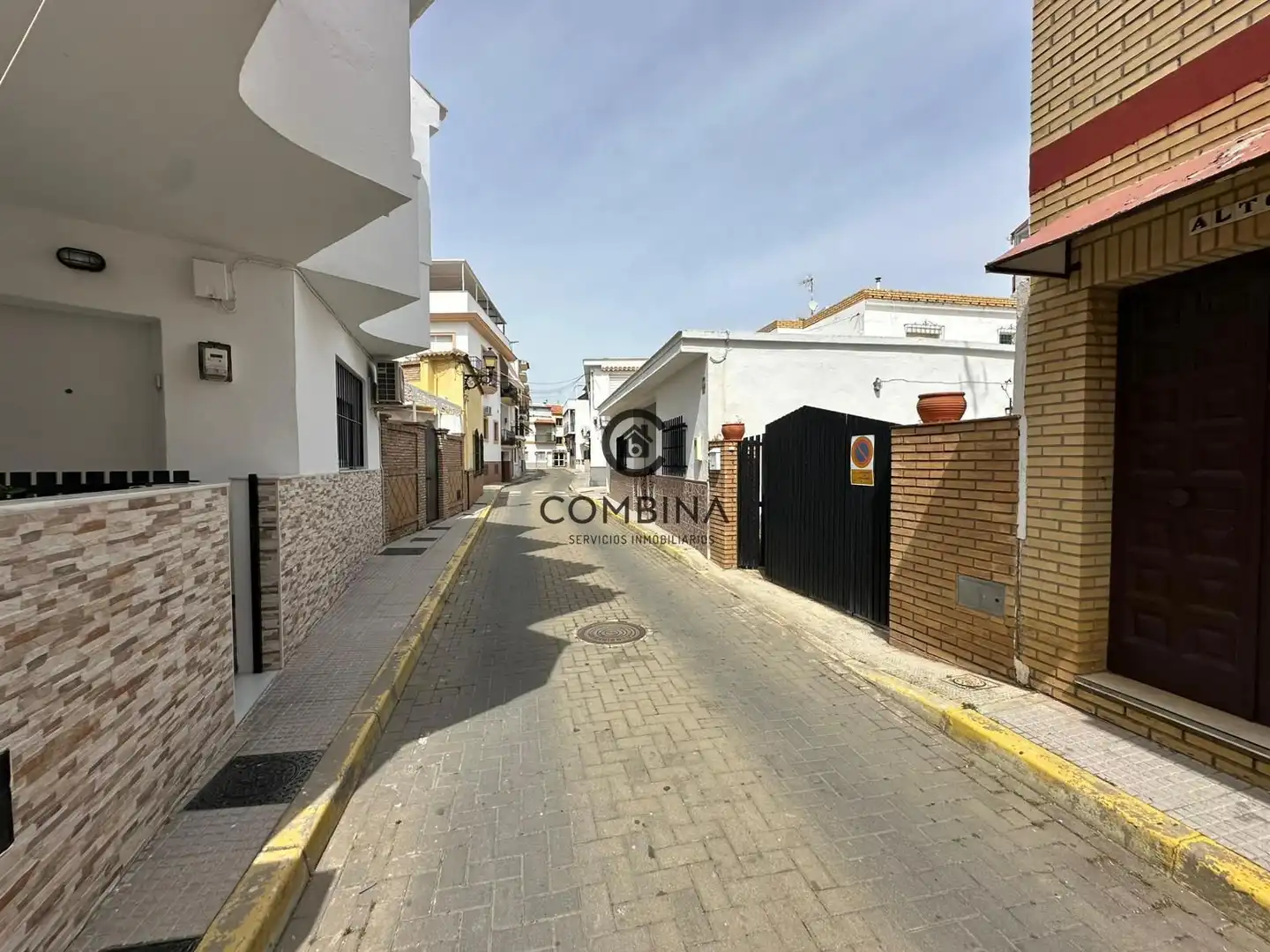 Exterior view of Houses for sale in Punta Umbría