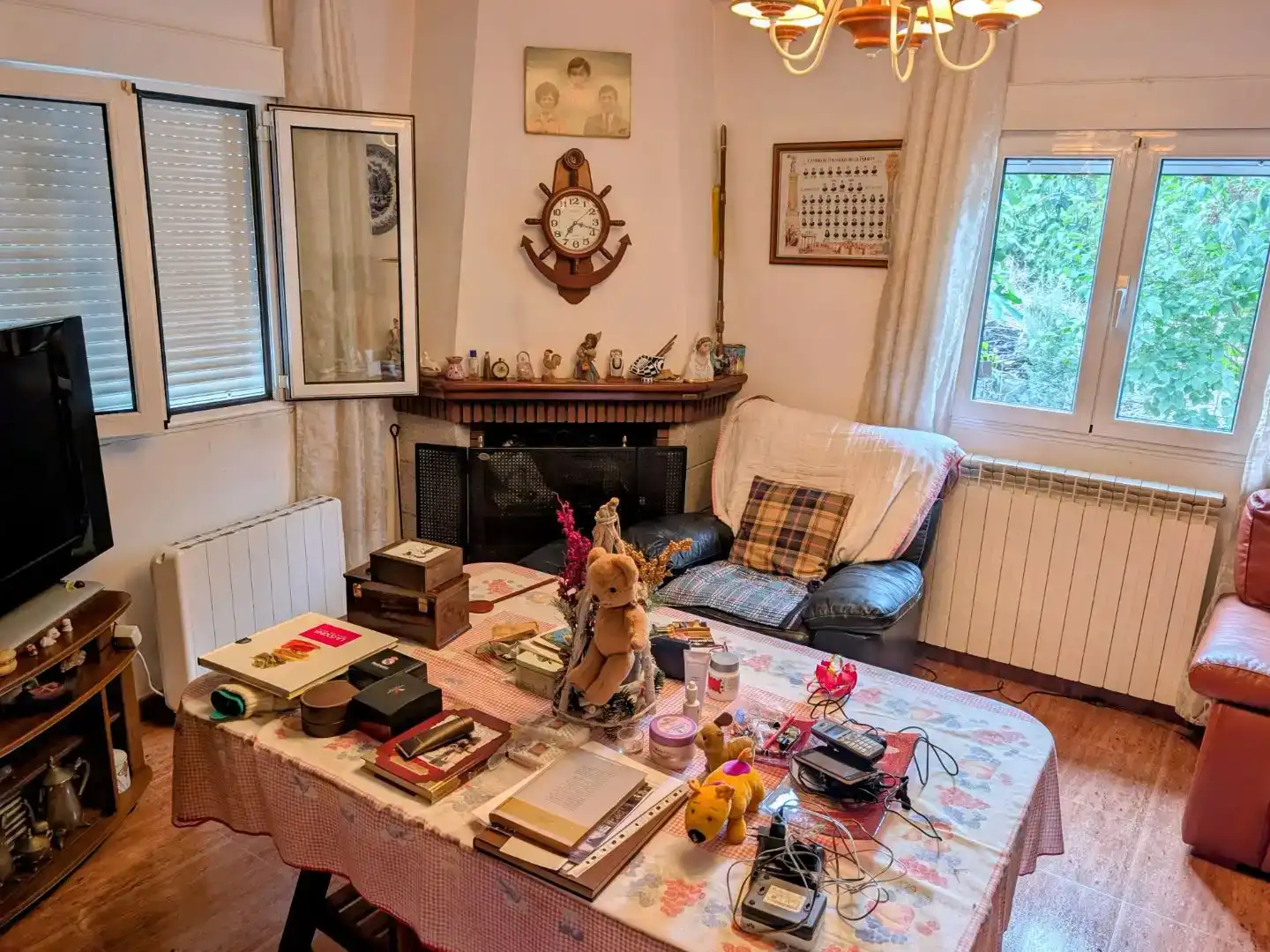 Sala d'estar de Casa o xalet en venda en Teverga amb Balcó