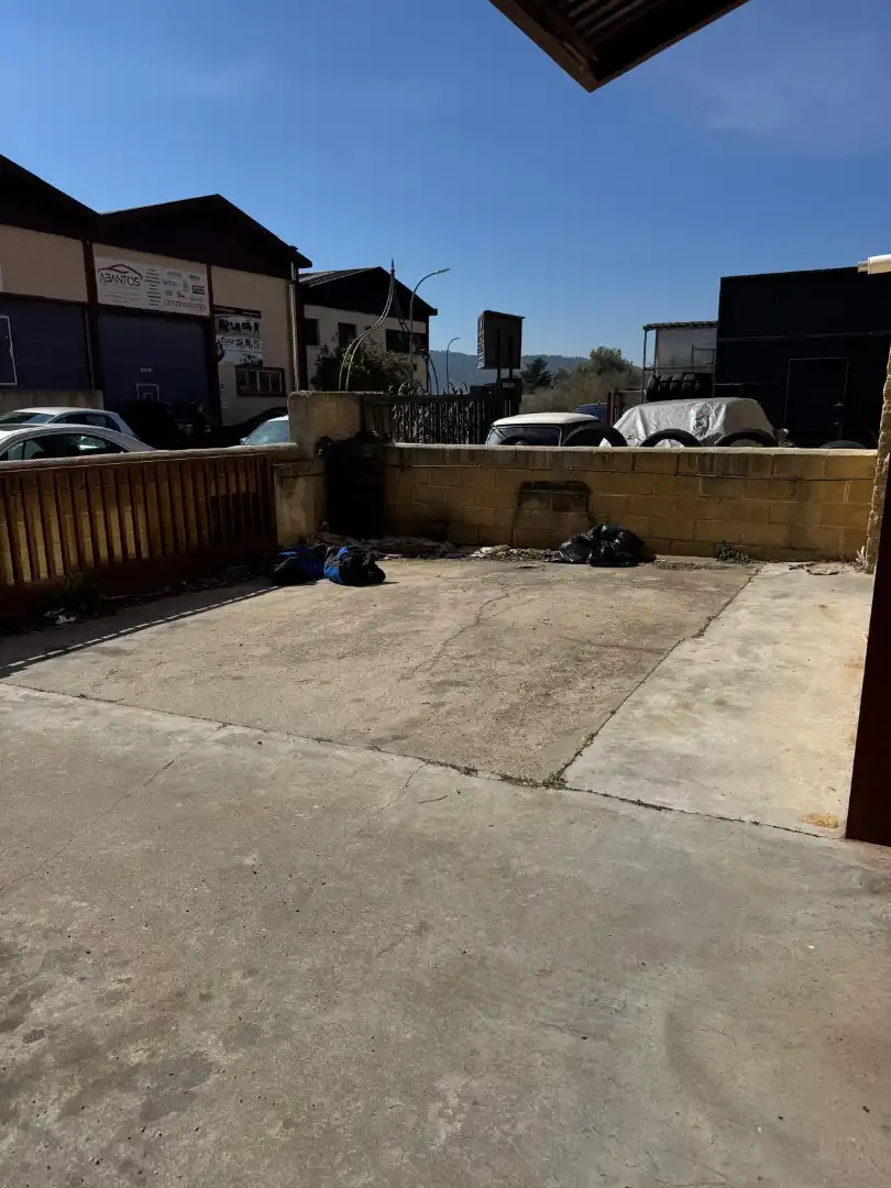 Parking de Nave industrial de alquiler en Becerril de la Sierra con Calefacción