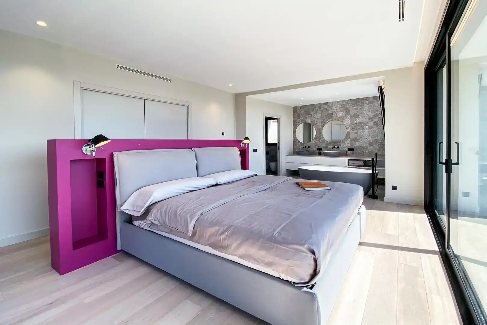 Habitación de Casa o chalet de alquiler en Castell d'Aro, Platja d'Aro i s'Agaró con Aire acondicionado, Jardín privado y Parquet