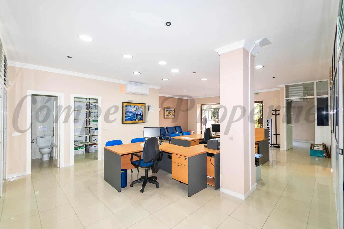 Commercial properties for sale in Torrox  with Air Conditioner, Heating and Furnished