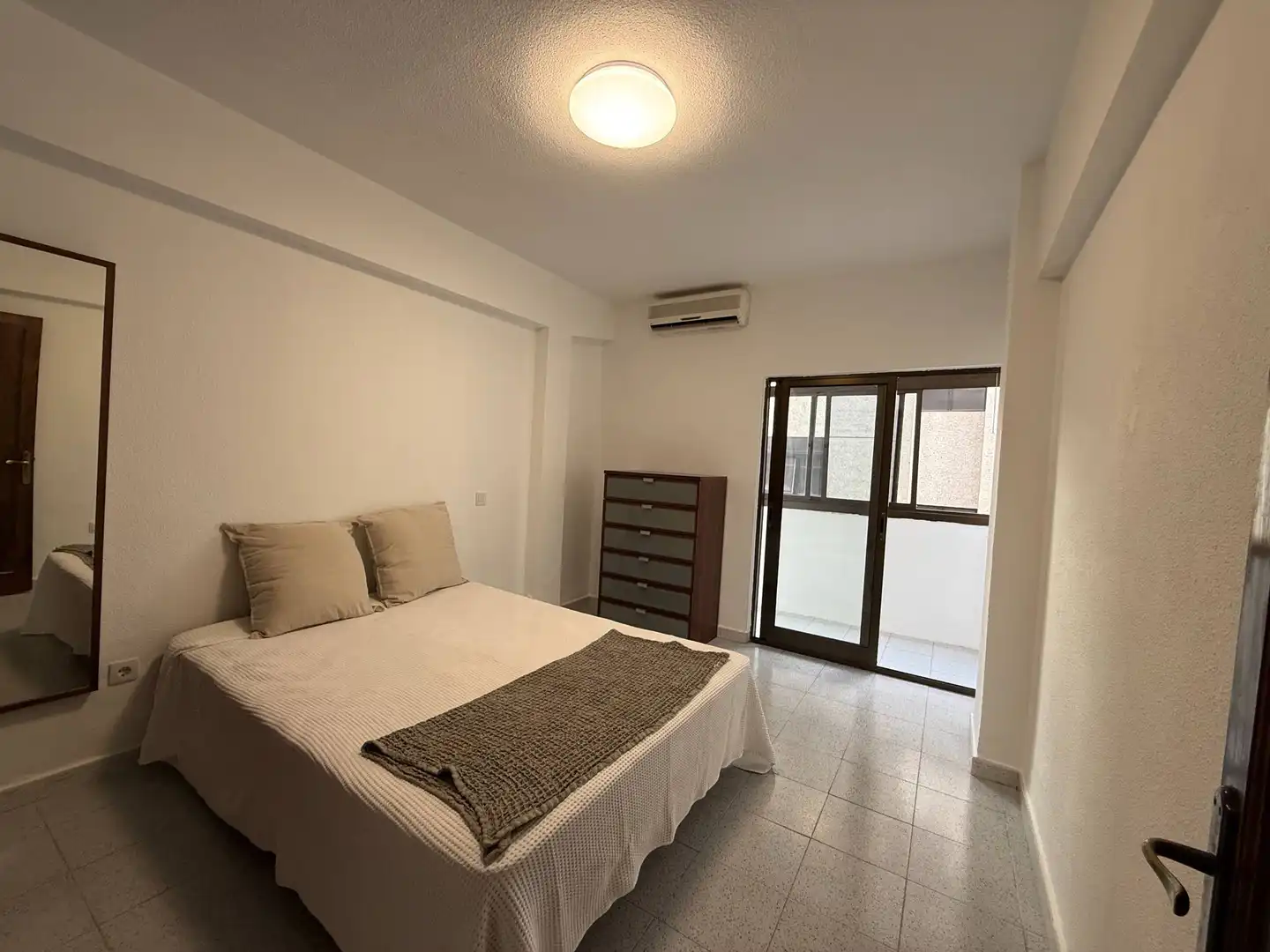 Wohnung zur Miete in Calle Veintinueve de Abril, 6, Santa Catalina - Canteras