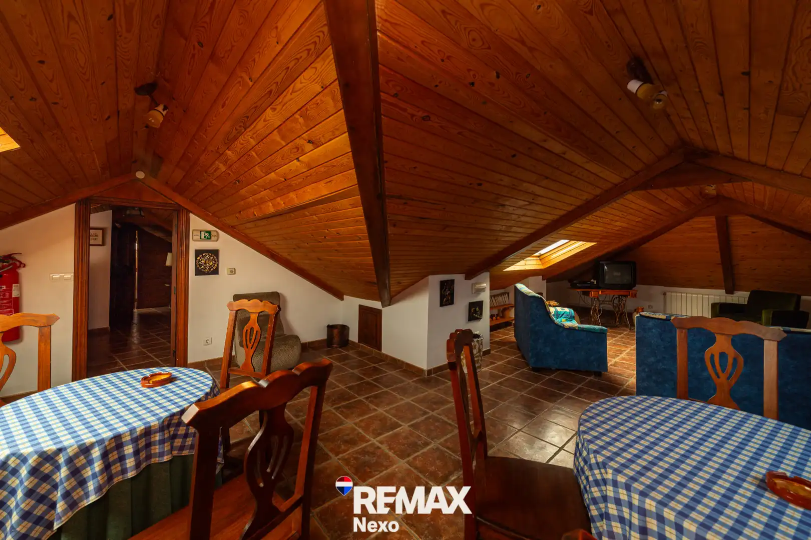 Buildings for sale in San Llorente