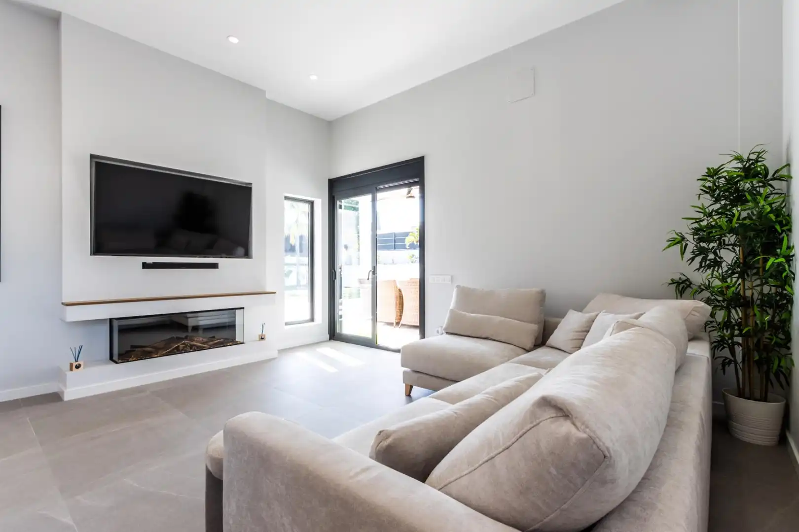 Living room of Houses for sale in Sant Quirze del Vallès  with Air Conditioner, Heating and Private garden
