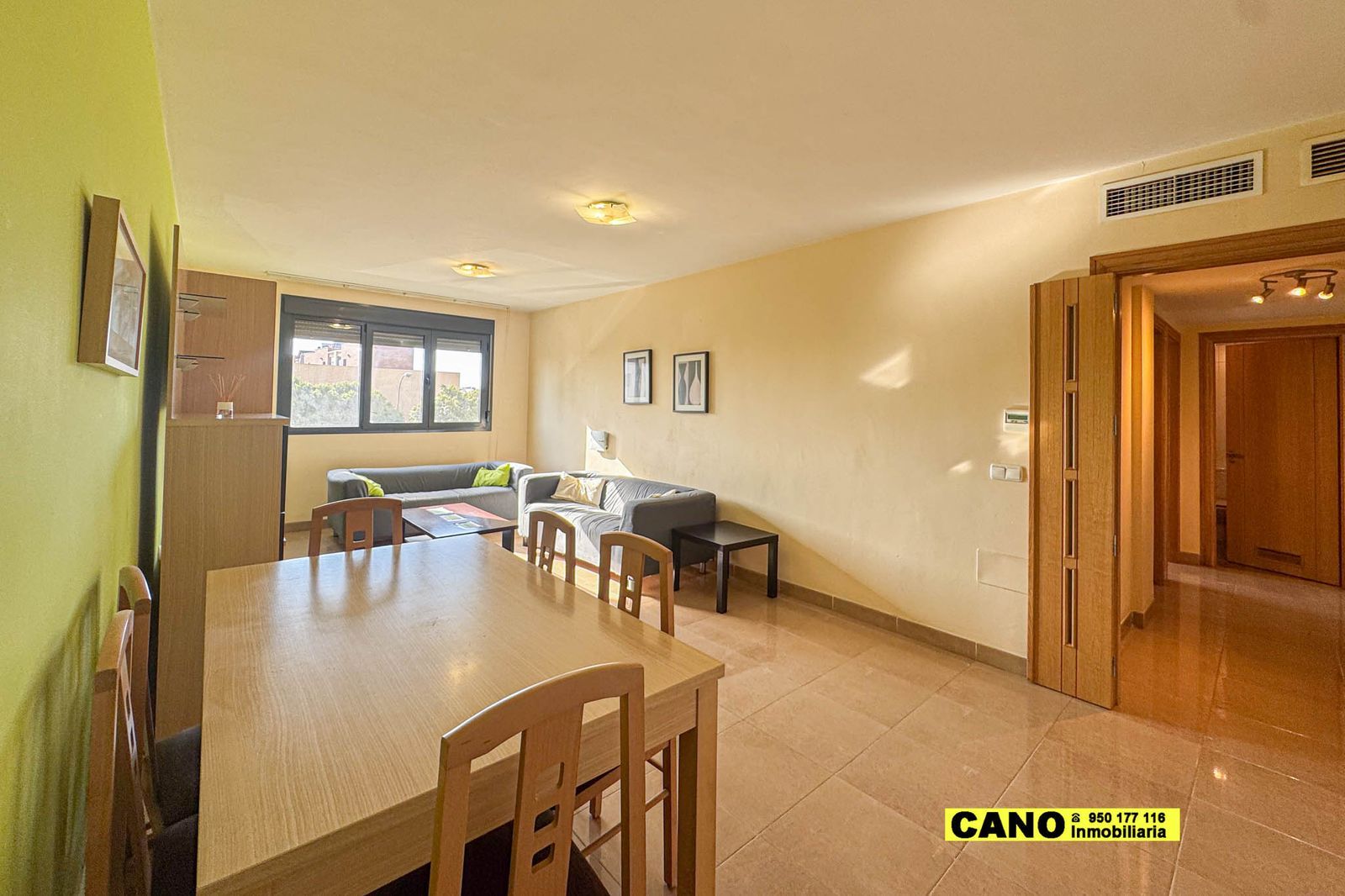 Living room of Flat for sale in  Almería Capital  with Air Conditioner, Heating and Storage room