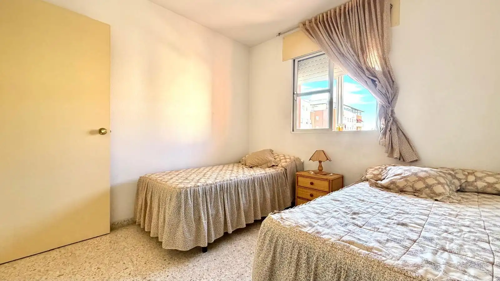 Schlafzimmer von Wohnung zum Verkauf in El Puerto de Santa María mit Klimaanlage und Terrasse