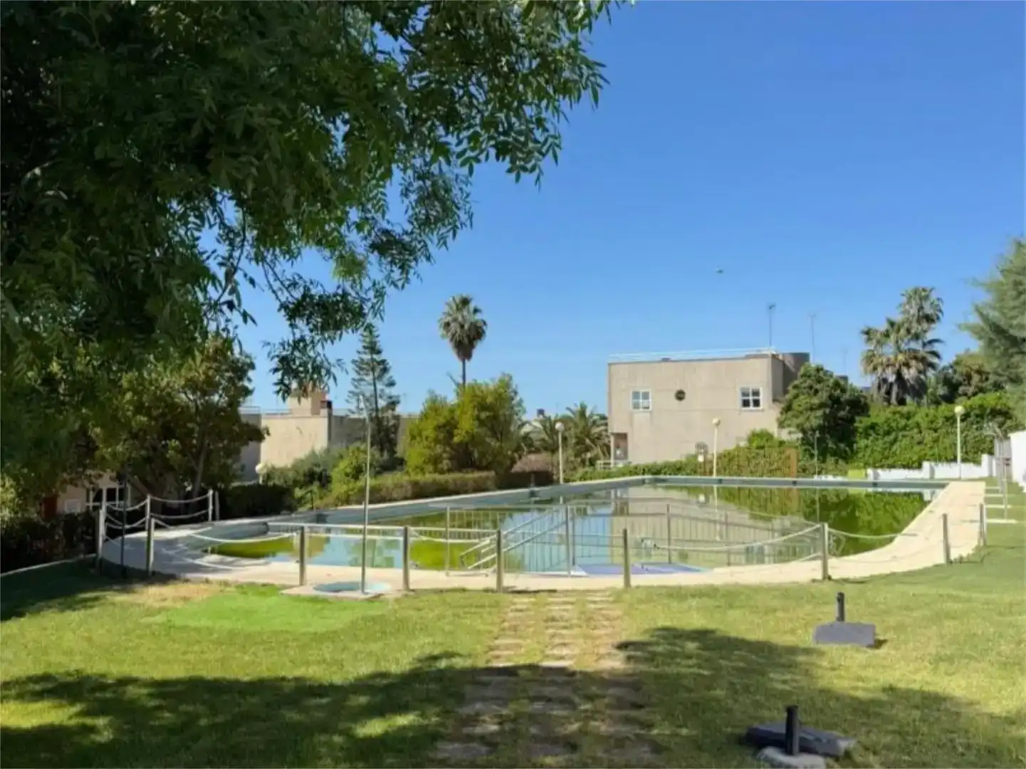 Piscina de Casa o xalet en venda en Cáceres Capital amb Aire condicionat i Piscina