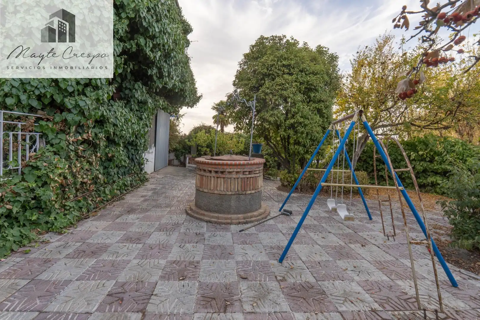 Terrassa de Casa o xalet en venda en La Zubia amb Calefacció, Jardí privat i Terrassa