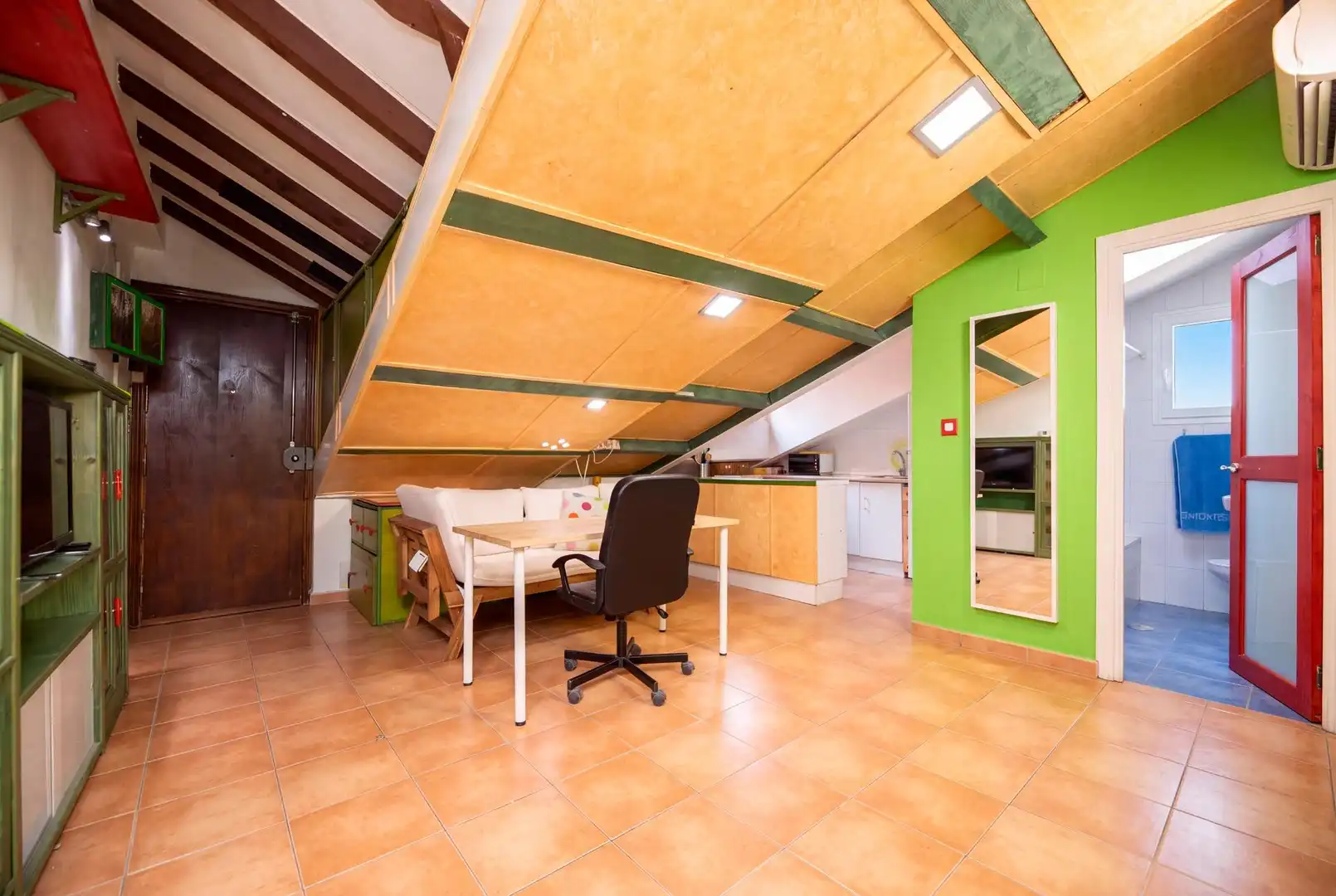 Apartments for rent in Madrid  with Air Conditioner, Heating and Furnished