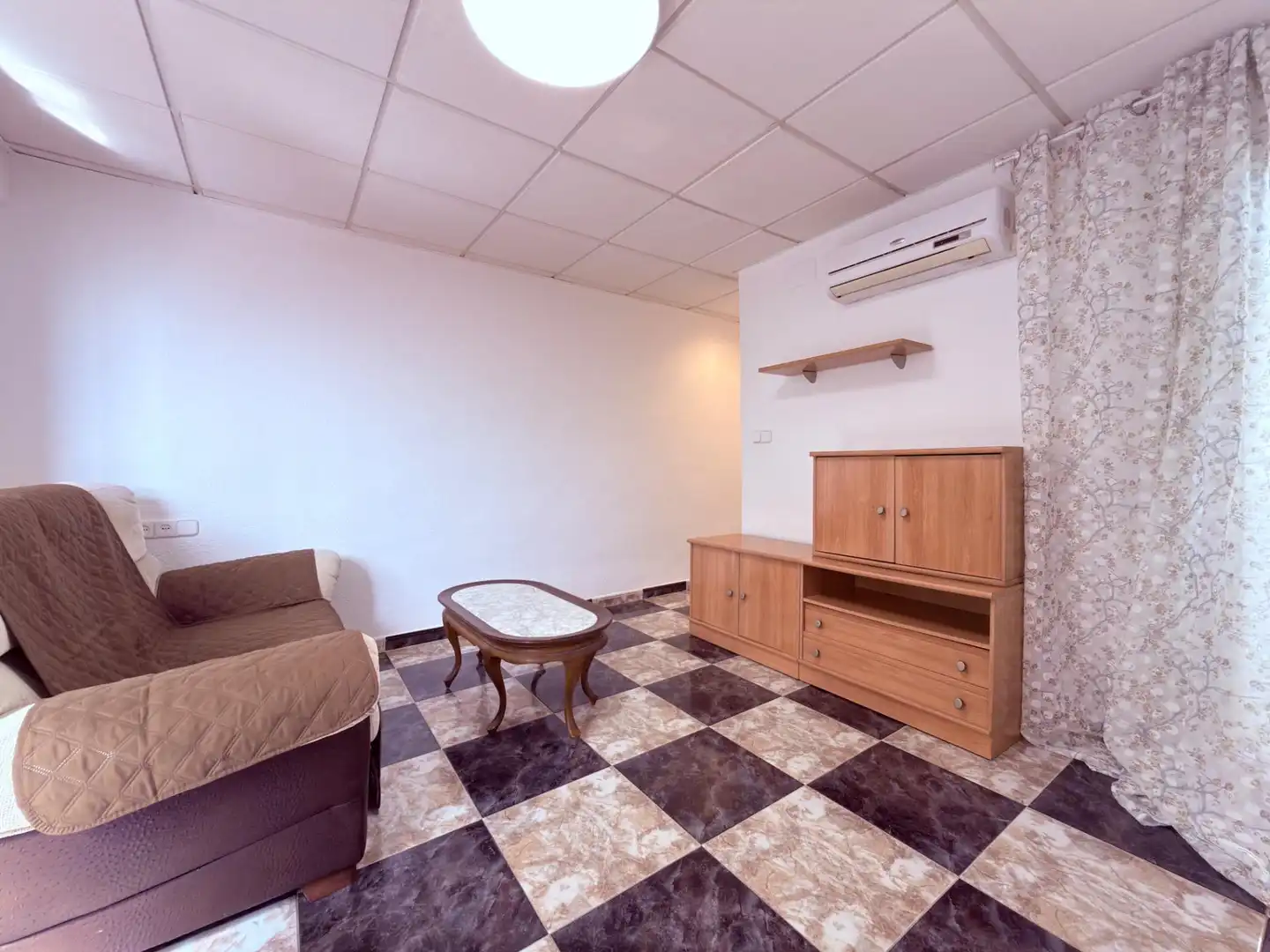 Apartamento en venta en Alicante / Alacant con Terraza