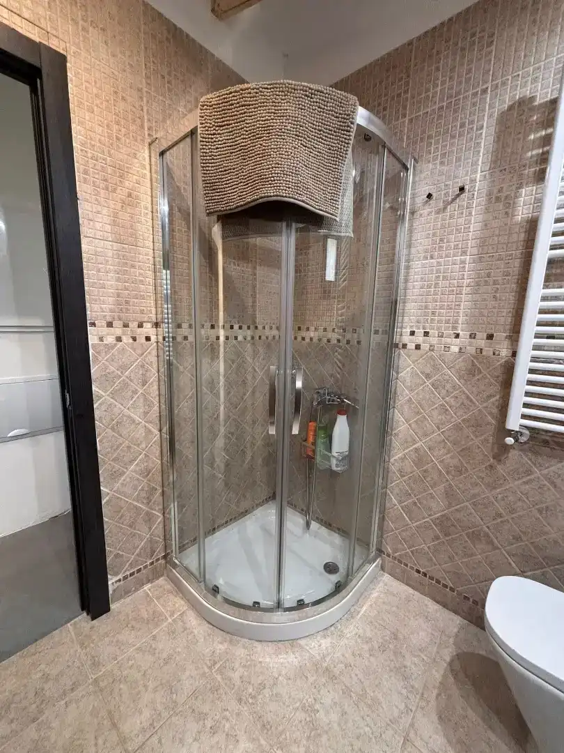 Bathroom of Houses for sale in Herradón de Pinares