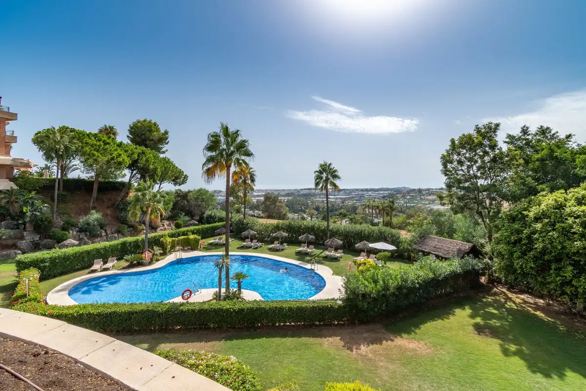Flat with lift for sale in Nueva Andalucía, imagen 16