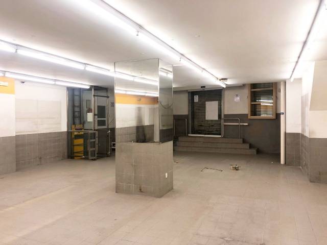 Local comercial en Alquiler en N/A, -1 en Eixample Nord
