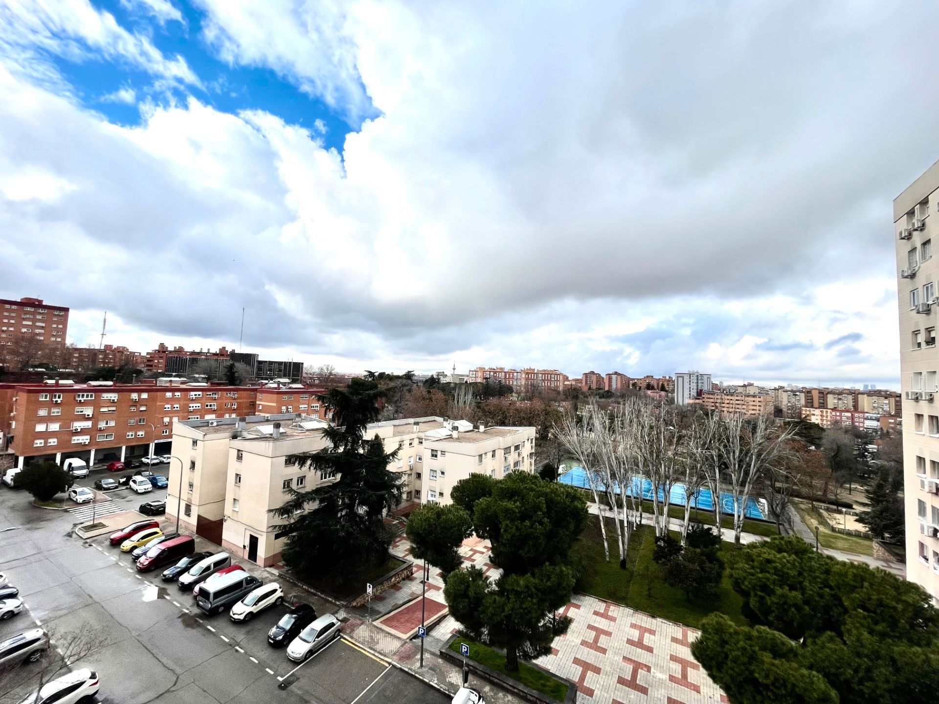 Exterior view of Flat for sale in  Madrid Capital  with Heating, Furnished and Oven