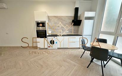 Kitchen of Flat for sale in  Valencia Capital  with Air Conditioner, Heating and Parquet flooring