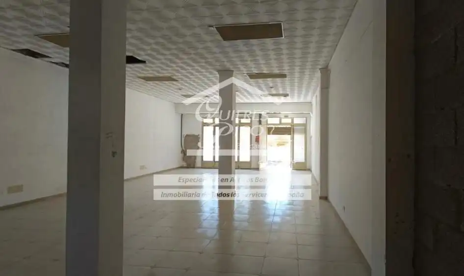 Business premises for sale in Calle Francisco López Sánchez, imagen 2