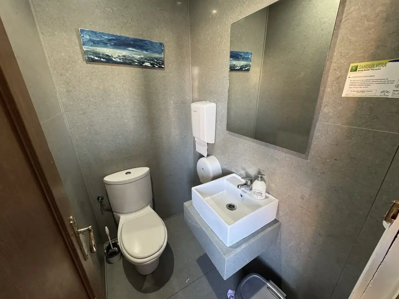 Badezimmer von Geschaftsraum zum Verkauf in Arboleas mit Klimaanlage