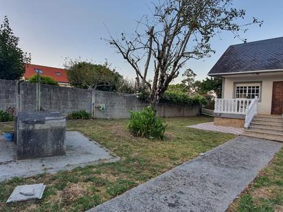 Jardí de Casa o xalet de lloguer en Bergondo