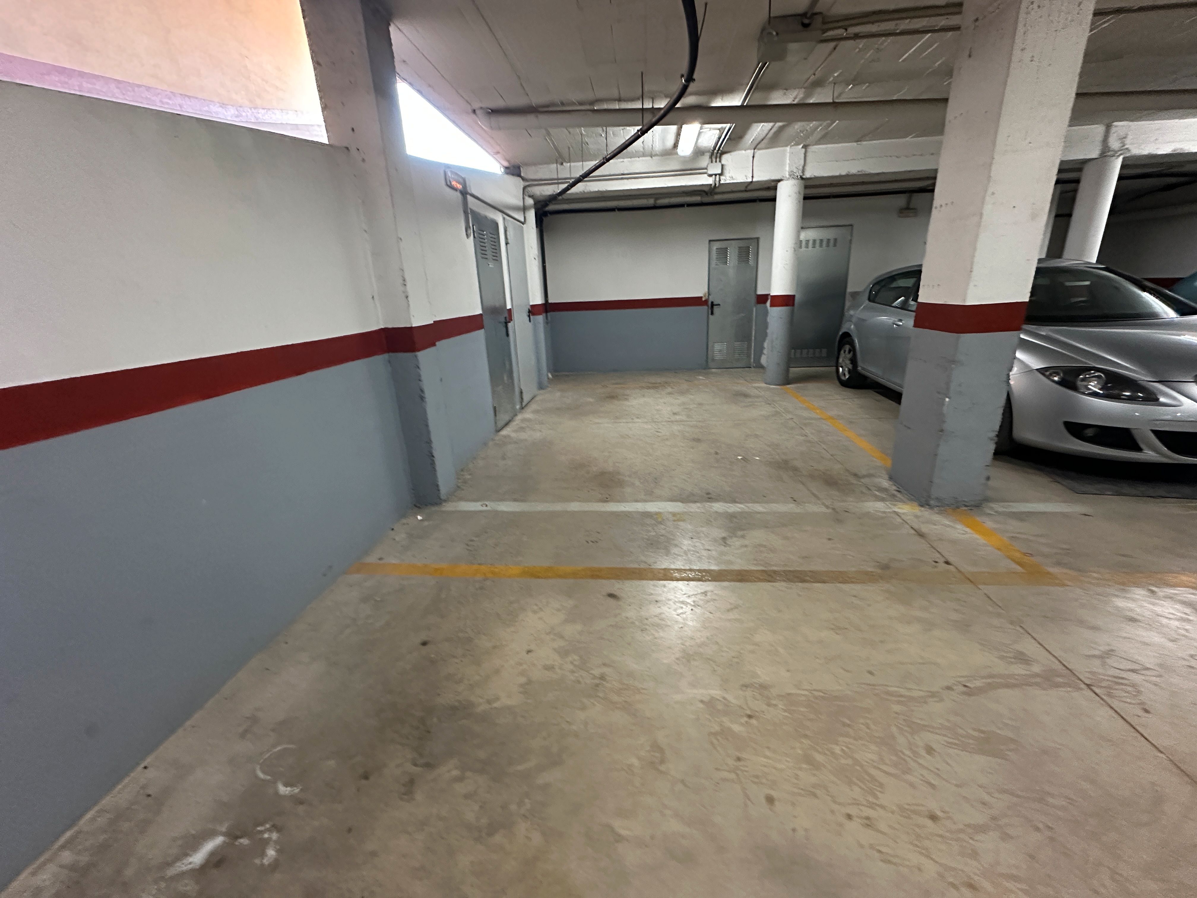 Garage for sale in Mollina