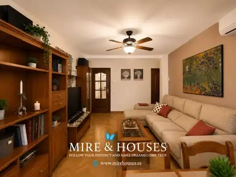 Sala de estar de Piso en venta en Alcobendas con Aire acondicionado, Calefacción y Amueblado